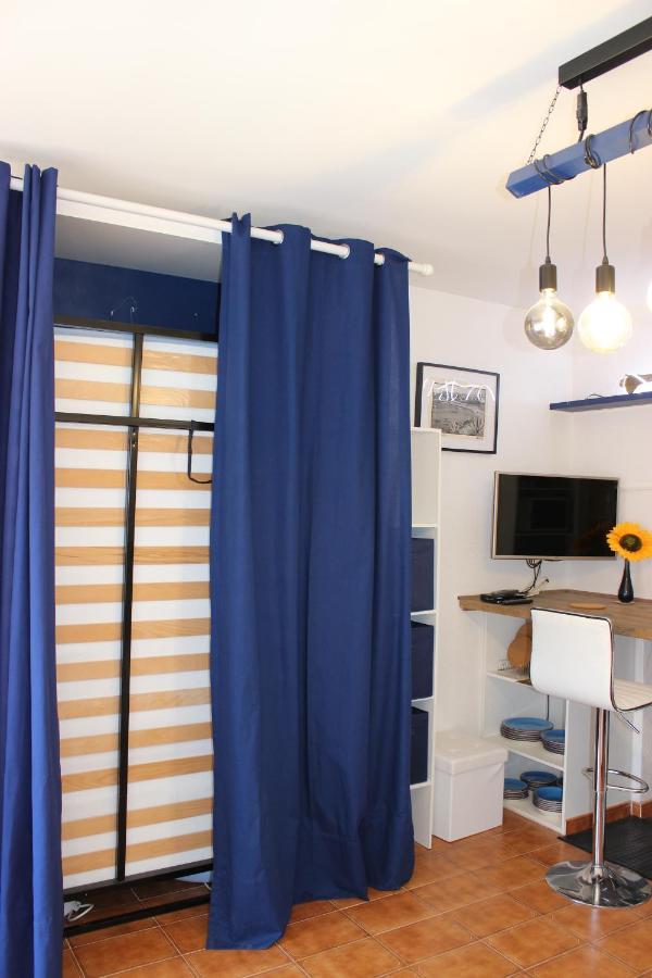 Luxury 4 Bed Apartment On Coastal Footpath At Cap Ras Llança Exterior foto